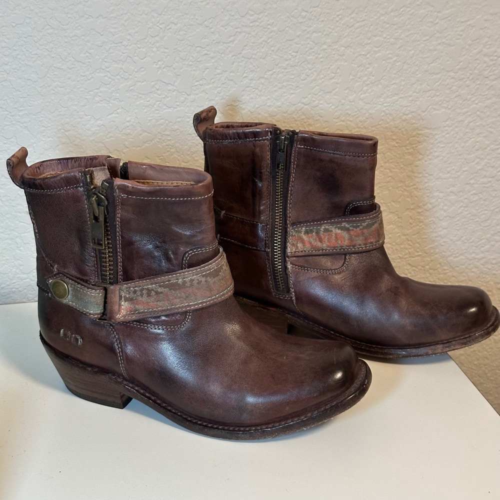 Bed Stu Cobbler Series Ankle Boots 7 Brown Leather Kilim Strap Distressed Zip Up